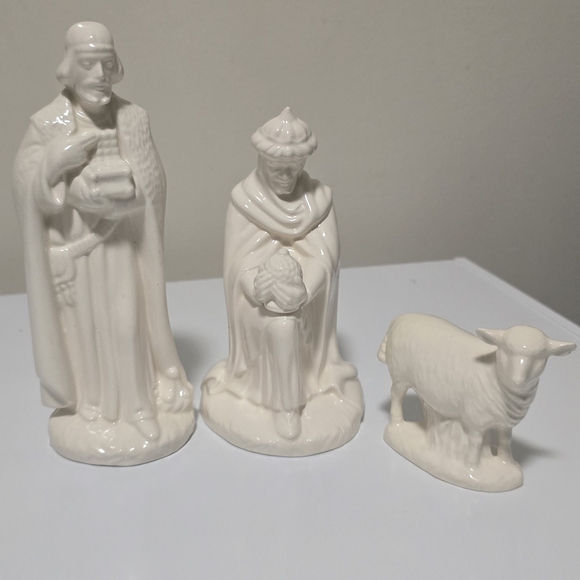 Ceramic Nativity Figurines Set - Picture 1 of 1
